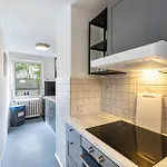 Zuhause Fuer Entdeckergruppe Apartment