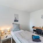 Zuhause Fuer Entdeckergruppe Apartment